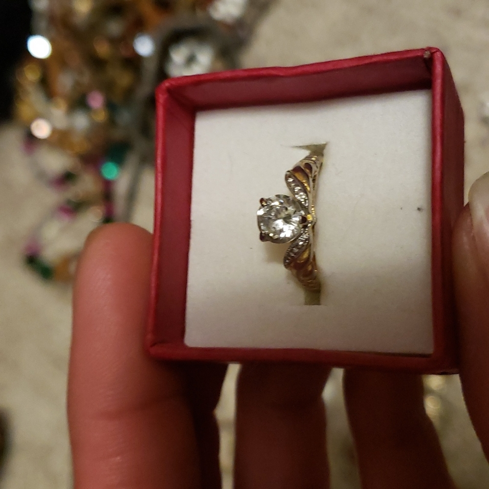 Vintage gold plated ring